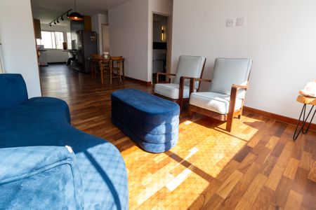 Apartamento à venda com 93m², 3 quartos e 1 vaga Apartamento à venda com 93m², 3 quartos e 1 vagaSala