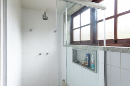 Casa de condomínio à venda com 450m², 3 quartos e 3 vagasBanheiro Social