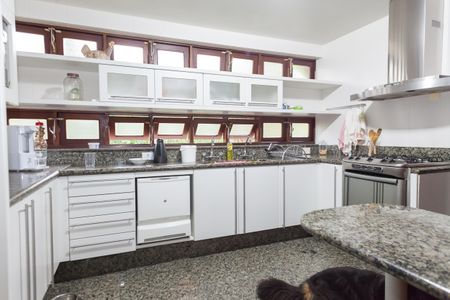 Casa de condomínio à venda com 450m², 3 quartos e 3 vagasCozinha