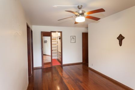 Casa de condomínio à venda com 450m², 3 quartos e 3 vagassuite 