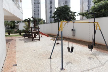 Apartamento para alugar com 65m², 2 quartos e 2 vagasÁrea Comum - Playground