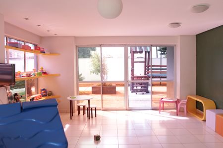 Apartamento para alugar com 65m², 2 quartos e 2 vagasÁrea comum - Brinquedoteca