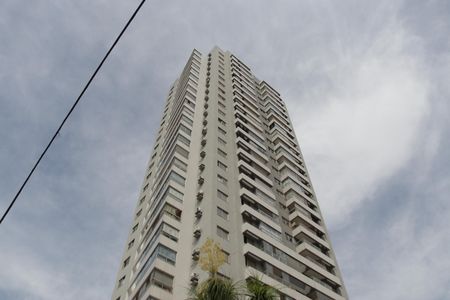Apartamento para alugar com 65m², 2 quartos e 2 vagasFachada