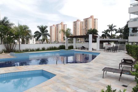 Apartamento para alugar com 65m², 2 quartos e 2 vagasÁrea comum - Piscina