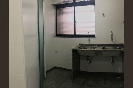 Apartamento para alugar com 442m², 4 quartos e 5 vagasÁrea de serviço