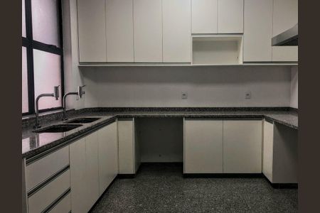 Apartamento para alugar com 442m², 4 quartos e 5 vagascozinha