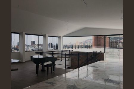 Apartamento para alugar com 442m², 4 quartos e 5 vagasSala 2