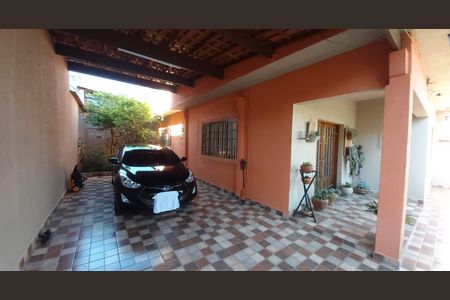 Casa à venda com 240m², 2 quartos e 4 vagasÁrea Externa