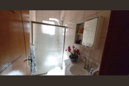 Casa à venda com 240m², 2 quartos e 4 vagasBanheiro 1