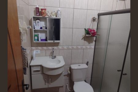 Casa à venda com 240m², 2 quartos e 4 vagasBanheiro 2