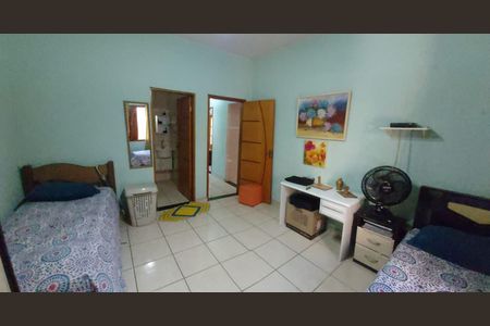 Casa à venda com 240m², 2 quartos e 4 vagasQuarto 2