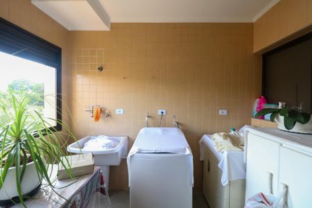 Apartamento à venda com 164m², 3 quartos e 1 vagaÁrea de Serviço