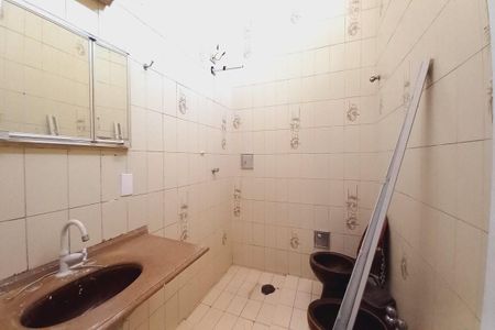 Casa à venda com 120m², 4 quartos e sem vagaBanheiro