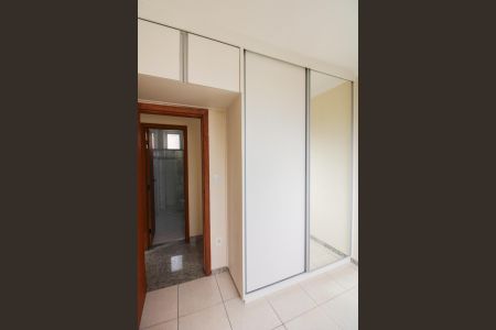 Apartamento à venda com 129m², 3 quartos e 2 vagasQuarto 2