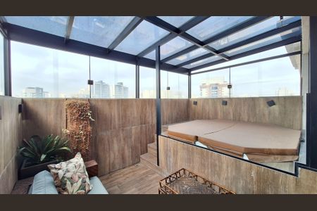 Apartamento à venda com 120m², 2 quartos e 2 vagasJacuzzi