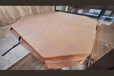 Apartamento à venda com 120m², 2 quartos e 2 vagasJacuzzi