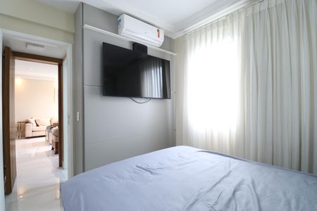 Apartamento à venda com 120m², 2 quartos e 2 vagasSuíte