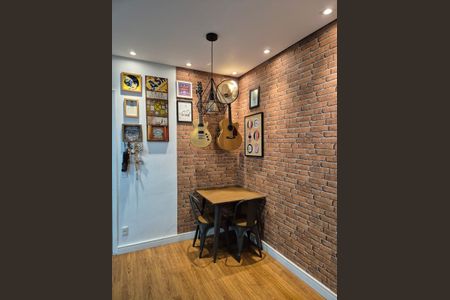 Apartamento para alugar com 77m², 2 quartos e 1 vagaSala