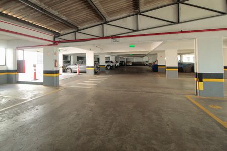 Apartamento à venda com 88m², 2 quartos e 2 vagas Apartamento à venda com 88m², 2 quartos e 2 vagasGaragem