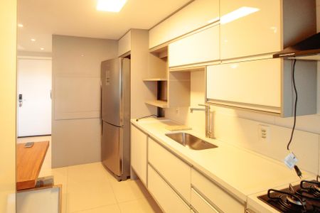 Apartamento à venda com 88m², 2 quartos e 2 vagas Apartamento à venda com 88m², 2 quartos e 2 vagasCozinha
