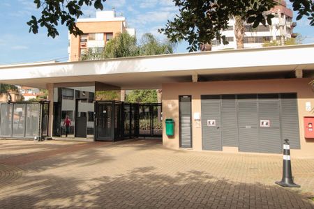 Apartamento à venda com 88m², 2 quartos e 2 vagas Apartamento à venda com 88m², 2 quartos e 2 vagasFachada e portaria