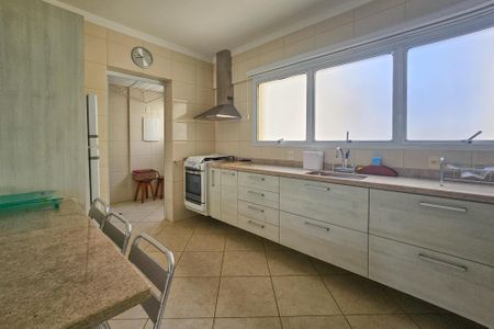 Apartamento para alugar com 140m², 4 quartos e 2 vagasCozinha