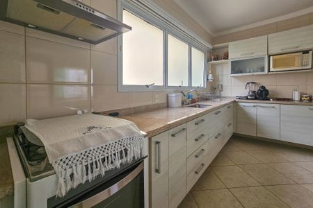 Apartamento para alugar com 140m², 4 quartos e 2 vagasCozinha