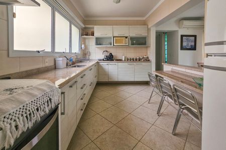 Apartamento para alugar com 140m², 4 quartos e 2 vagasCozinha