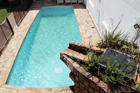 Casa para alugar com 550m², 4 quartos e 4 vagasPiscina