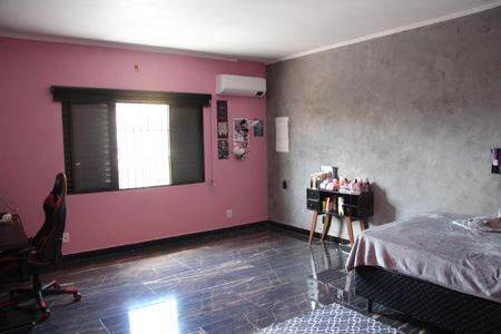 Casa para alugar com 550m², 4 quartos e 4 vagasSuíte 2