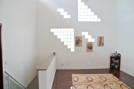 Casa para alugar com 550m², 4 quartos e 4 vagasHall entre as Suítes