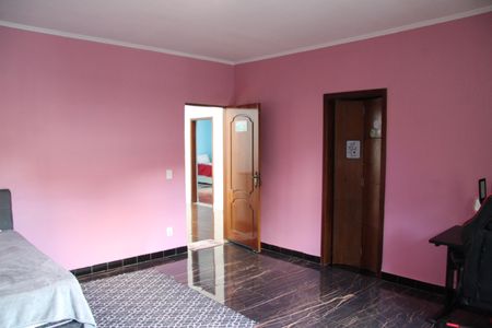 Casa para alugar com 550m², 4 quartos e 4 vagasSuíte 2