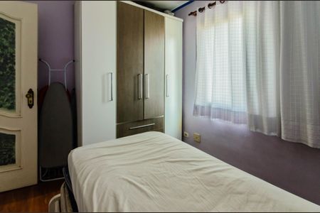 Apartamento para alugar com 73m², 2 quartos e 1 vagaQuarto