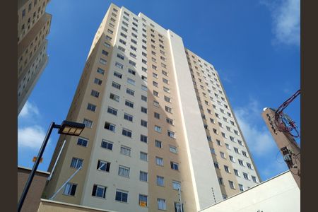 Apartamento à venda com 28m², 1 quarto e sem vaga Apartamento à venda com 28m², 1 quarto e sem vagaFachada e portaria