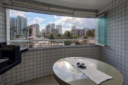Apartamento para alugar com 90m², 2 quartos e 1 vaga Apartamento para alugar com 90m², 2 quartos e 1 vagaSacada