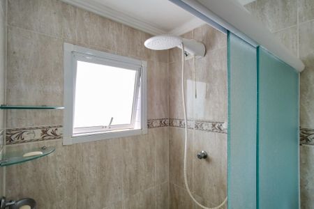 Apartamento para alugar com 90m², 2 quartos e 1 vaga Apartamento para alugar com 90m², 2 quartos e 1 vagaBanheiro da Suíte