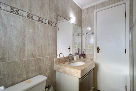 Apartamento para alugar com 90m², 2 quartos e 1 vaga Apartamento para alugar com 90m², 2 quartos e 1 vagaBanheiro da Suíte