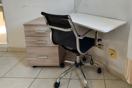 Apartamento para alugar com 90m², 2 quartos e 1 vaga Apartamento para alugar com 90m², 2 quartos e 1 vagaQuarto