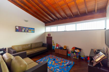 Casa à venda com 220m², 3 quartos e 4 vagas Casa à venda com 220m², 3 quartos e 4 vagasSala da Varanda Gourmet