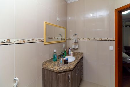 Casa à venda com 220m², 3 quartos e 4 vagas Casa à venda com 220m², 3 quartos e 4 vagasBanheiro da Suíte