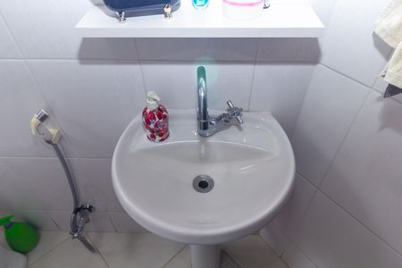 Casa à venda com 220m², 3 quartos e 4 vagas Casa à venda com 220m², 3 quartos e 4 vagasBanheiro 2