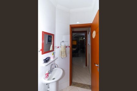 Casa à venda com 220m², 3 quartos e 4 vagas Casa à venda com 220m², 3 quartos e 4 vagasBanheiro 2