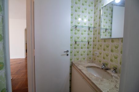 Apartamento à venda com 75m², 2 quartos e 1 vagaLavabo