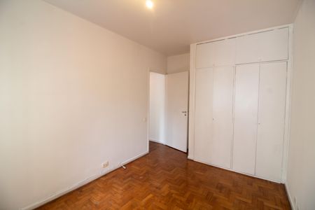 Apartamento à venda com 75m², 2 quartos e 1 vagaQuarto 2