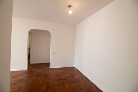 Apartamento à venda com 75m², 2 quartos e 1 vagaSala de Jantar