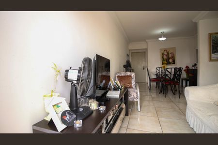 Apartamento à venda com 67m², 2 quartos e 1 vagaSala
