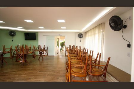 Apartamento à venda com 67m², 2 quartos e 1 vagaÁrea comum