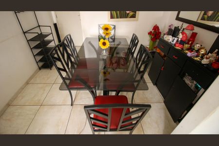 Apartamento à venda com 67m², 2 quartos e 1 vagaSala