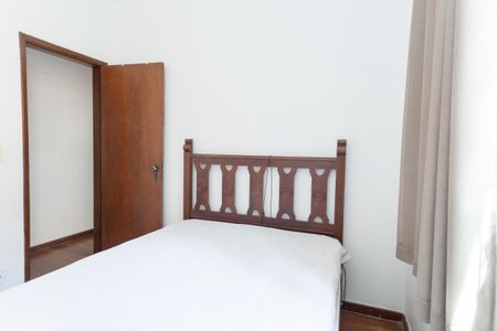 Apartamento à venda com 180m², 4 quartos e 2 vagasQuarto 2