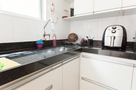 Apartamento à venda com 180m², 4 quartos e 2 vagasCozinha